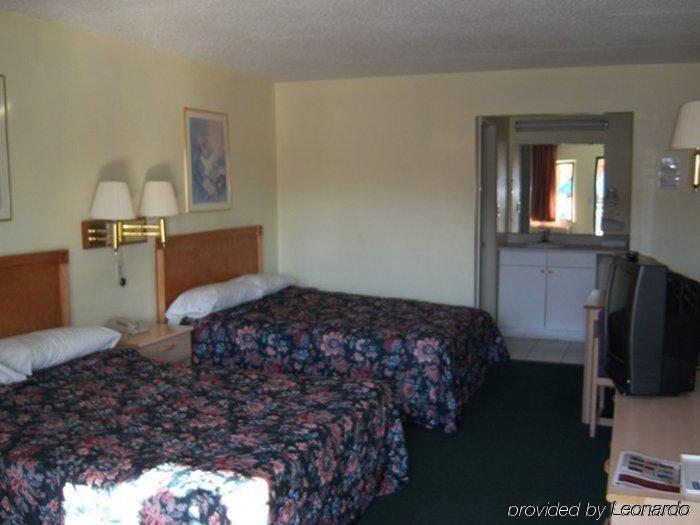 Clearwater Inn セーフティ・ハーバー エクステリア 写真