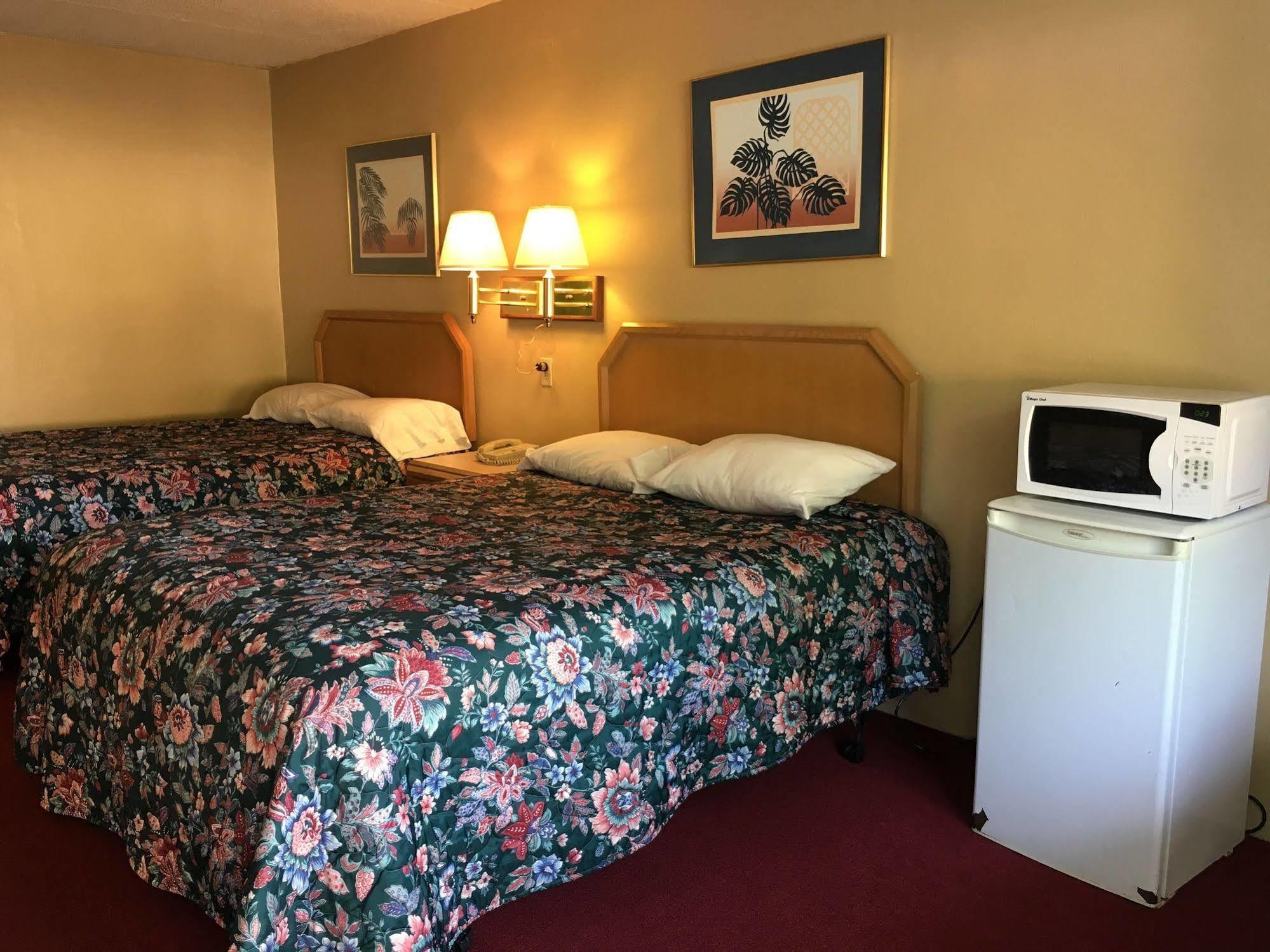 Clearwater Inn セーフティ・ハーバー エクステリア 写真